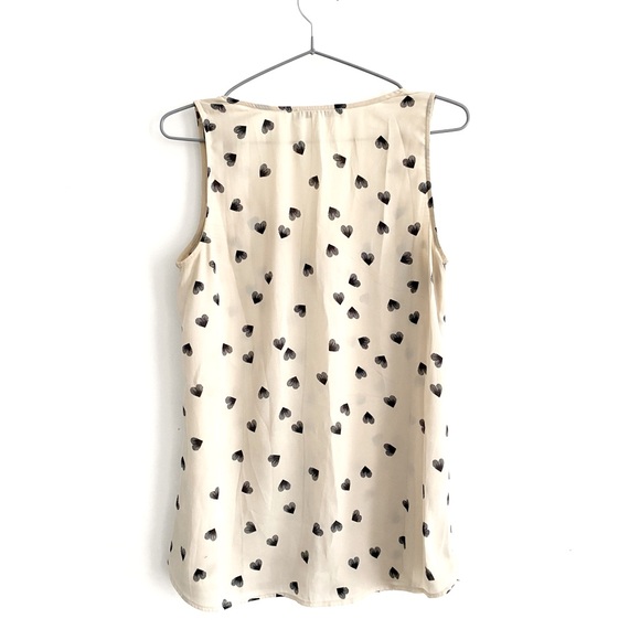 Sleeveless Blouse with Hearts Size Small - Picture 5 of 5